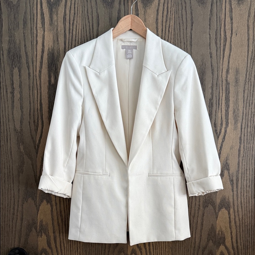 H&M • Cream Blazer